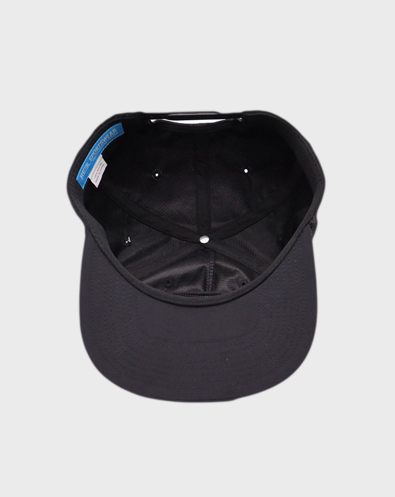 Spooner | Black – Black