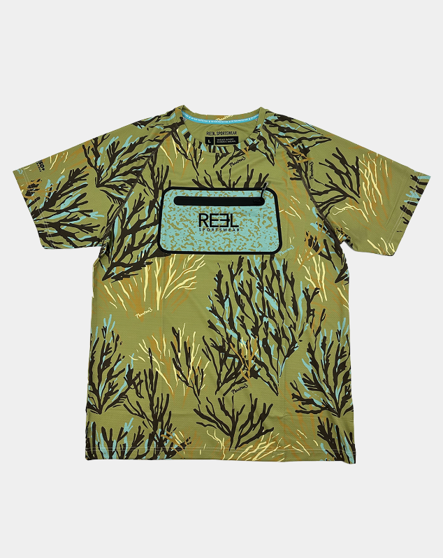 Wingshot Pro+ Performance Shirt - Dove Hunting Apparel - Fowl Camo Style - Wetland Camo Design - Peak Performance Gear - Short Sleeve Hunting Shirt - Welded Coretech™ Pocket - Super Stretch Fabric - Outdoor Hunting Attire - Reel Sportswear