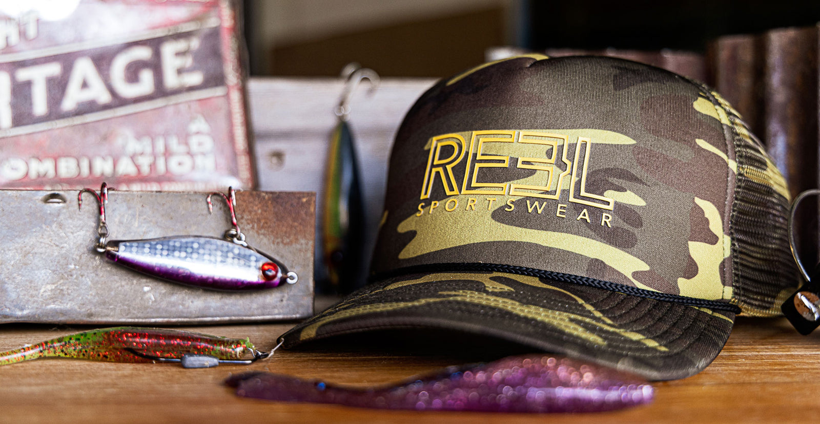 Badlands Green Men's Fishing Trucker Hat - Reel sportswear Headwear