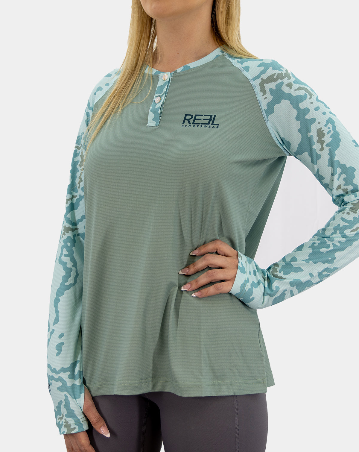 Chloe Pro+ Women&#39;s Henley fishing shirt - Reel Sportswear